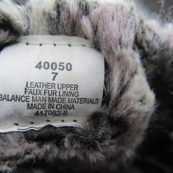 Minnetonka Grey Slip On Leather Moccasin Fur Top Shoes Sz. 7 - Picture 6 of 6